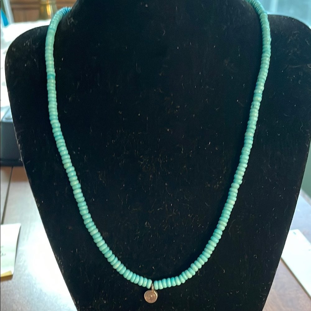 Turquoise Beaded Necklace tiny pendant toggle clasp 17 inches navaho style